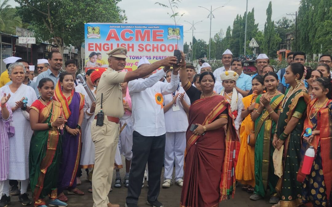 आंतरराष्ट्रिय विज्ञान संकुलात वृक्ष दिंडी चे उत्साहात आयोजन